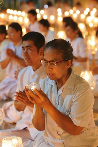 ภาพ No.17470:ประมวลภาพวันวิสาขบูชา วันจันทร์ที่ 1 มิถุนายน พ.ศ. 2558 ณ วัดพระธรรมกาย