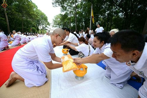 ภาพ No.17484:ประมวลภาพพิธีบรรพชาอุปสมบทหมู่ 3 โครงการ