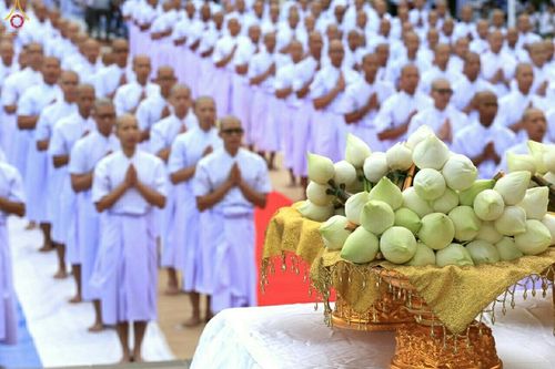 ภาพ No.17552:ประมวลภาพพิธีบรรพชาอุปสมบทหมู่ 3 โครงการ