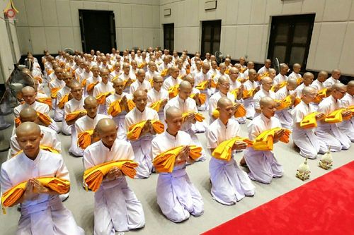 ภาพ No.17556:ประมวลภาพพิธีบรรพชาอุปสมบทหมู่ 3 โครงการ
