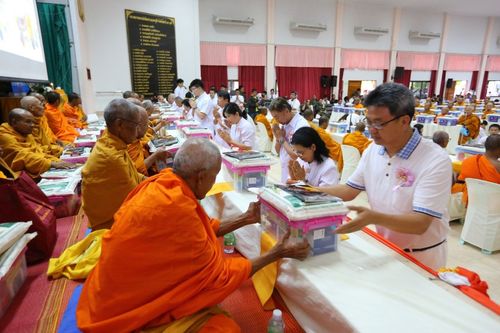 ภาพ No.17558:พิธีถวายสังฆทานแด่คณะสงฆ์ 323 วัด ใน 4 จังหวัดภาคใต้ ครั้งที่ 113