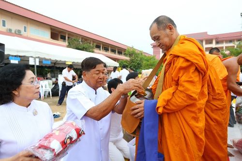 ภาพ No.17600:พิธีถวายสังฆทานแด่คณะสงฆ์ 323 วัด ใน 4 จังหวัดภาคใต้ ครั้งที่ 113