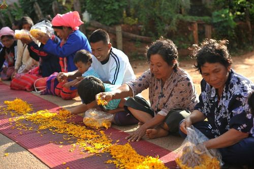 ภาพ No.17742:ธุดงค์ธรรมชัยอัญเชิญพระบรมสารีริกธาตุฯ ณ วัดบ้านขุน อำเภอฮอด จังหวัดเชียงใหม่