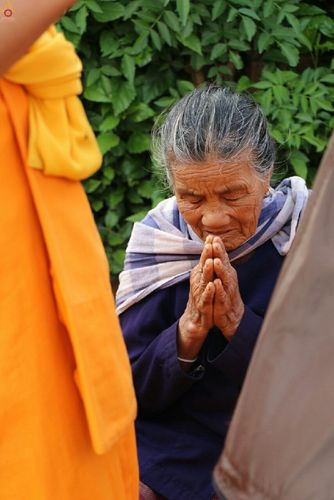 ภาพ No.17764:ธุดงค์ธรรมชัยอัญเชิญพระบรมสารีริกธาตุฯ ณ วัดบ้านขุน อำเภอฮอด จังหวัดเชียงใหม่