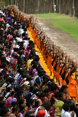 ภาพ No.17765:ธุดงค์ธรรมชัยอัญเชิญพระบรมสารีริกธาตุฯ ณ วัดบ้านขุน อำเภอฮอด จังหวัดเชียงใหม่