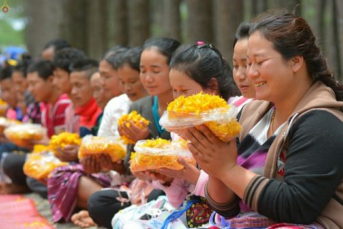 ภาพ No.17774:ธุดงค์ธรรมชัยอัญเชิญพระบรมสารีริกธาตุฯ ณ วัดบ้านขุน อำเภอฮอด จังหวัดเชียงใหม่