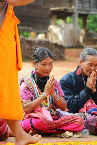 ภาพ No.17782:ธุดงค์ธรรมชัยอัญเชิญพระบรมสารีริกธาตุฯ ณ วัดบ้านขุน อำเภอฮอด จังหวัดเชียงใหม่