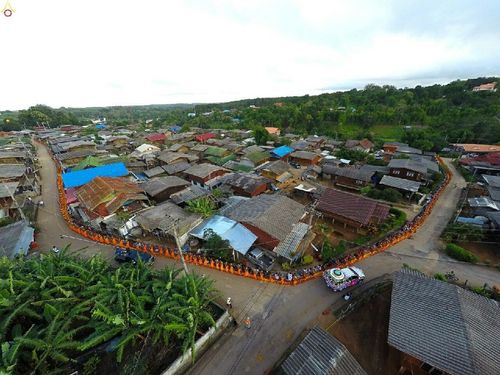 ภาพ No.17788:ธุดงค์ธรรมชัยอัญเชิญพระบรมสารีริกธาตุฯ ณ วัดบ้านขุน อำเภอฮอด จังหวัดเชียงใหม่