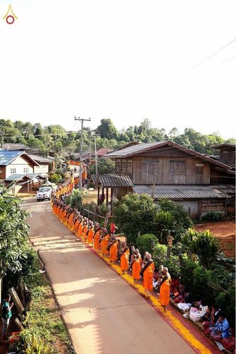 ภาพ No.17796:ธุดงค์ธรรมชัยอัญเชิญพระบรมสารีริกธาตุฯ ณ วัดบ้านขุน อำเภอฮอด จังหวัดเชียงใหม่