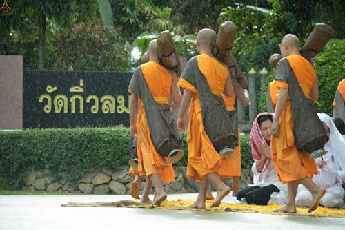 ภาพ No.17814:ธุดงค์ธรรมชัยอัญเชิญพระบรมสารีริกธาตุฯ ณ วัดบ้านขุน อำเภอฮอด จังหวัดเชียงใหม่