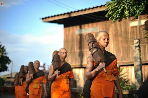 ภาพ No.17820:ธุดงค์ธรรมชัยอัญเชิญพระบรมสารีริกธาตุฯ ณ วัดบ้านขุน อำเภอฮอด จังหวัดเชียงใหม่