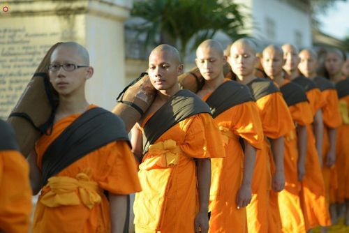 ภาพ No.17841:ธุดงค์ธรรมชัยอัญเชิญพระบรมสารีริกธาตุฯ ณ วัดบ้านขุน อำเภอฮอด จังหวัดเชียงใหม่