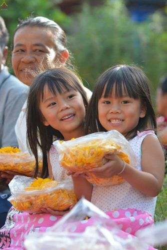 ภาพ No.17838:ธุดงค์ธรรมชัยอัญเชิญพระบรมสารีริกธาตุฯ ณ วัดบ้านขุน อำเภอฮอด จังหวัดเชียงใหม่