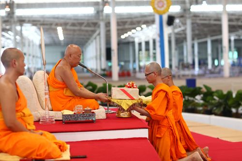 ภาพ No.37163:พิธีขอสรณคมน์และศีล ,พิธีขอนิสสัย