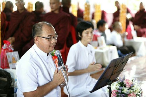 ภาพ No.17882:พิธีถวายเทียนพรรษา ผัาอาบน้ำฝน ปัจจัยไทยธรรม แด่คณะสงฆ์ 700 รูป เมืองทวาย