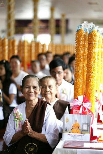 ภาพ No.17890:พิธีถวายเทียนพรรษา ผัาอาบน้ำฝน ปัจจัยไทยธรรม แด่คณะสงฆ์ 700 รูป เมืองทวาย