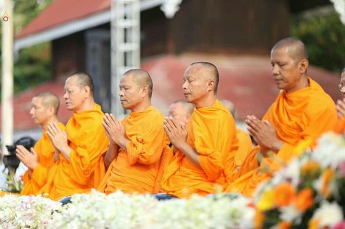 ภาพ No.17968:ประมวลภาพตักบาตรพระ 10,000 รูป ครั้งแรก ณ เมืองมัณฑะเลย์