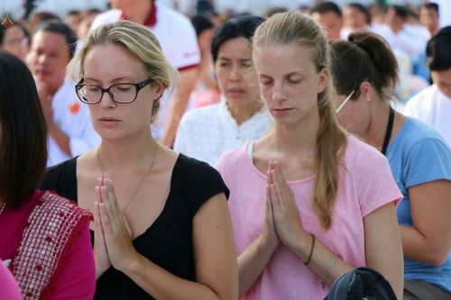 ภาพ No.17987:ประมวลภาพตักบาตรพระ 10,000 รูป ครั้งแรก ณ เมืองมัณฑะเลย์