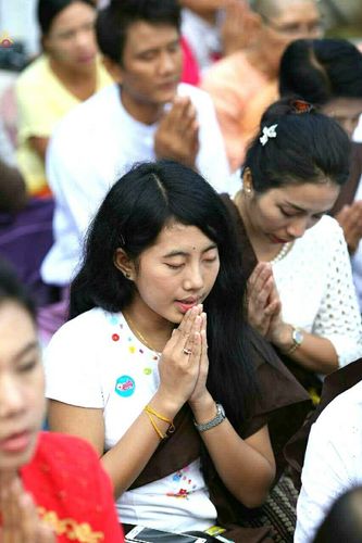 ภาพ No.17989:ประมวลภาพตักบาตรพระ 10,000 รูป ครั้งแรก ณ เมืองมัณฑะเลย์