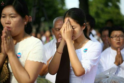 ภาพ No.18045:ประมวลภาพตักบาตรพระ 10,000 รูป ครั้งแรก ณ เมืองมัณฑะเลย์