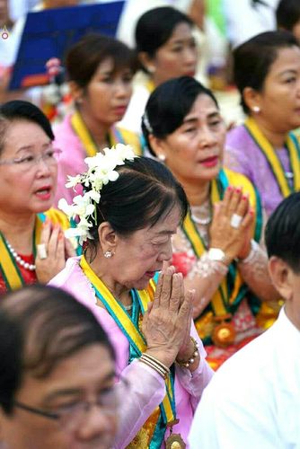 ภาพ No.18084:ประมวลภาพตักบาตรพระ 10,000 รูป ครั้งแรก ณ เมืองมัณฑะเลย์