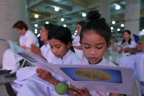 ภาพ No.18162:ประมวลภาพวันครูผู้ค้นพบวิชชาธรรมกาย 27 กันยายน พ.ศ. 2558 ณ วัดพระธรรมกาย