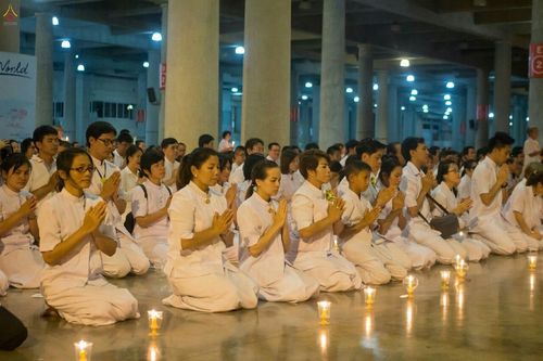 ภาพ No.18168:ประมวลภาพวันครูผู้ค้นพบวิชชาธรรมกาย 27 กันยายน พ.ศ. 2558 ณ วัดพระธรรมกาย