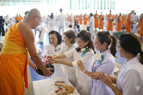 ภาพ No.18172:ประมวลภาพวันครูผู้ค้นพบวิชชาธรรมกาย 27 กันยายน พ.ศ. 2558 ณ วัดพระธรรมกาย