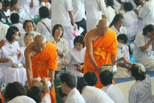 ภาพ No.18194:ประมวลภาพวันครูผู้ค้นพบวิชชาธรรมกาย 27 กันยายน พ.ศ. 2558 ณ วัดพระธรรมกาย