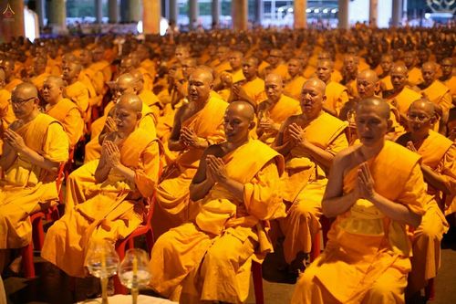 ภาพ No.18225:ประมวลภาพวันครูผู้ค้นพบวิชชาธรรมกาย 27 กันยายน พ.ศ. 2558 ณ วัดพระธรรมกาย