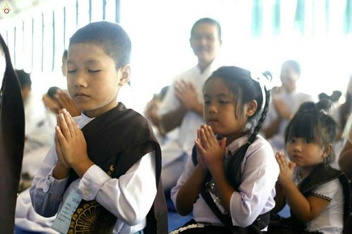 ภาพ No.18247:ประมวลภาพวันครูผู้ค้นพบวิชชาธรรมกาย 27 กันยายน พ.ศ. 2558 ณ วัดพระธรรมกาย