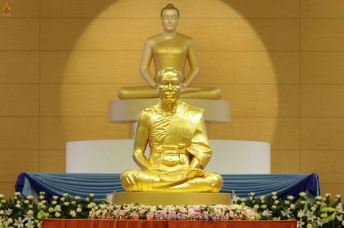 ภาพ No.18268:ประมวลภาพวันครูผู้ค้นพบวิชชาธรรมกาย 27 กันยายน พ.ศ. 2558 ณ วัดพระธรรมกาย