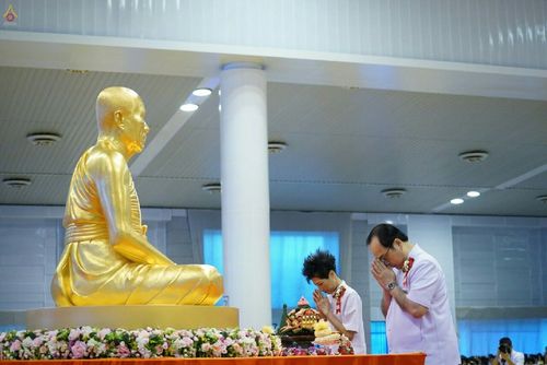 ภาพ No.18293:ประมวลภาพวันครูผู้ค้นพบวิชชาธรรมกาย 27 กันยายน พ.ศ. 2558 ณ วัดพระธรรมกาย