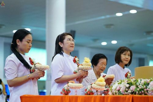 ภาพ No.18318:ประมวลภาพวันครูผู้ค้นพบวิชชาธรรมกาย 27 กันยายน พ.ศ. 2558 ณ วัดพระธรรมกาย