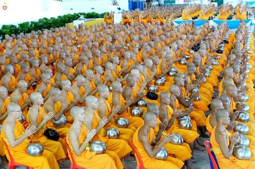 ภาพ No.18319:ประมวลภาพวันครูผู้ค้นพบวิชชาธรรมกาย 27 กันยายน พ.ศ. 2558 ณ วัดพระธรรมกาย