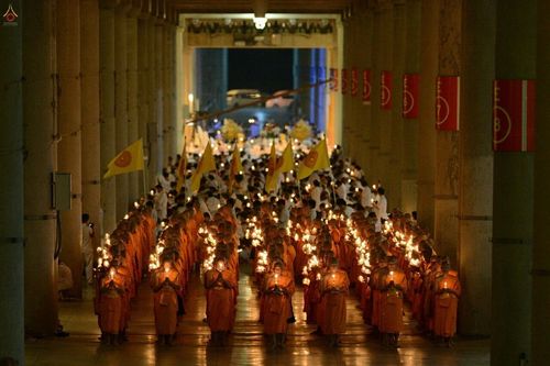 ภาพ No.18355:ประมวลภาพวันครูผู้ค้นพบวิชชาธรรมกาย 27 กันยายน พ.ศ. 2558 ณ วัดพระธรรมกาย