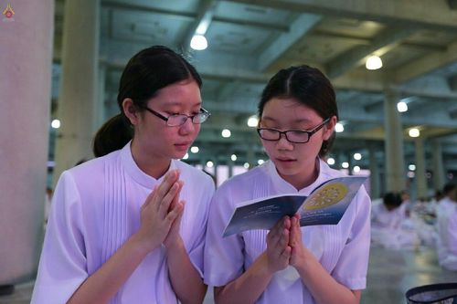 ภาพ No.18375:ประมวลภาพวันครูผู้ค้นพบวิชชาธรรมกาย 27 กันยายน พ.ศ. 2558 ณ วัดพระธรรมกาย