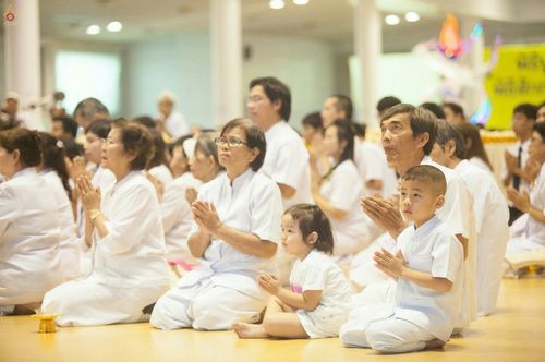 ภาพ No.18402:ประมวลภาพวันครูผู้ค้นพบวิชชาธรรมกาย 27 กันยายน พ.ศ. 2558 ณ วัดพระธรรมกาย