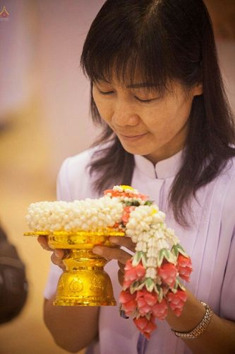 วันคล้ายวันเกิด 131 ปี พระมงคลเทพมุนี (สด จนฺทสโร) หลวงปู่วัดปากน้ำ ภาษีเจริญ ผู้ค้นพบวิชชาธรรมกาย วันเสาร์ที่ 10 ตุลาคม พ.ศ. 2558