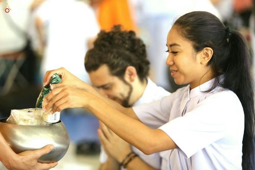 ภาพ No.18735:วันคล้ายวันเกิด 131 ปี พระมงคลเทพมุนี (สด จนฺทสโร) หลวงปู่วัดปากน้ำ ภาษีเจริญ ผู้ค้นพบวิชชาธรรมกาย วันเสาร์ที่ 10 ตุลาคม พ.ศ. 2558