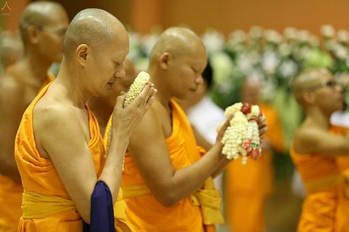 ภาพ No.18745:วันคล้ายวันเกิด 131 ปี พระมงคลเทพมุนี (สด จนฺทสโร) หลวงปู่วัดปากน้ำ ภาษีเจริญ ผู้ค้นพบวิชชาธรรมกาย วันเสาร์ที่ 10 ตุลาคม พ.ศ. 2558