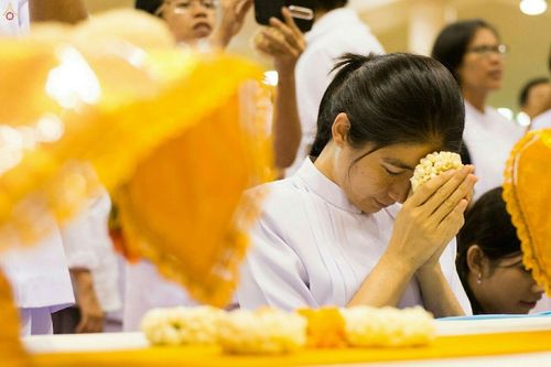 ภาพ No.18749:วันคล้ายวันเกิด 131 ปี พระมงคลเทพมุนี (สด จนฺทสโร) หลวงปู่วัดปากน้ำ ภาษีเจริญ ผู้ค้นพบวิชชาธรรมกาย วันเสาร์ที่ 10 ตุลาคม พ.ศ. 2558