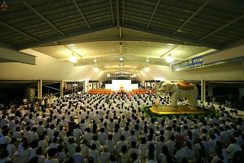 ภาพ No.18773:วันคล้ายวันเกิด 131 ปี พระมงคลเทพมุนี (สด จนฺทสโร) หลวงปู่วัดปากน้ำ ภาษีเจริญ ผู้ค้นพบวิชชาธรรมกาย วันเสาร์ที่ 10 ตุลาคม พ.ศ. 2558