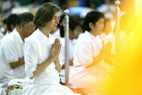 ภาพ No.18782:วันคล้ายวันเกิด 131 ปี พระมงคลเทพมุนี (สด จนฺทสโร) หลวงปู่วัดปากน้ำ ภาษีเจริญ ผู้ค้นพบวิชชาธรรมกาย วันเสาร์ที่ 10 ตุลาคม พ.ศ. 2558