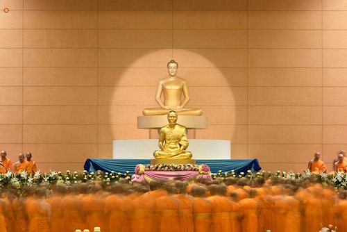 ภาพ No.18814:วันคล้ายวันเกิด 131 ปี พระมงคลเทพมุนี (สด จนฺทสโร) หลวงปู่วัดปากน้ำ ภาษีเจริญ ผู้ค้นพบวิชชาธรรมกาย วันเสาร์ที่ 10 ตุลาคม พ.ศ. 2558