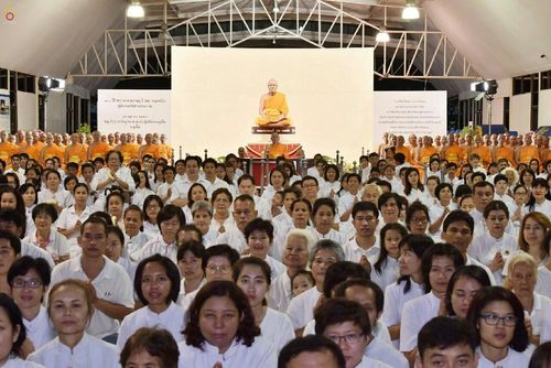 ภาพ No.18818:วันคล้ายวันเกิด 131 ปี พระมงคลเทพมุนี (สด จนฺทสโร) หลวงปู่วัดปากน้ำ ภาษีเจริญ ผู้ค้นพบวิชชาธรรมกาย วันเสาร์ที่ 10 ตุลาคม พ.ศ. 2558