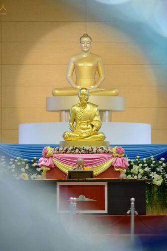 ภาพ No.18826:วันคล้ายวันเกิด 131 ปี พระมงคลเทพมุนี (สด จนฺทสโร) หลวงปู่วัดปากน้ำ ภาษีเจริญ ผู้ค้นพบวิชชาธรรมกาย วันเสาร์ที่ 10 ตุลาคม พ.ศ. 2558