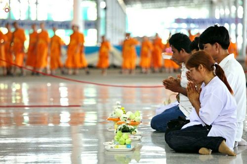 ภาพ No.18833:วันคล้ายวันเกิด 131 ปี พระมงคลเทพมุนี (สด จนฺทสโร) หลวงปู่วัดปากน้ำ ภาษีเจริญ ผู้ค้นพบวิชชาธรรมกาย วันเสาร์ที่ 10 ตุลาคม พ.ศ. 2558