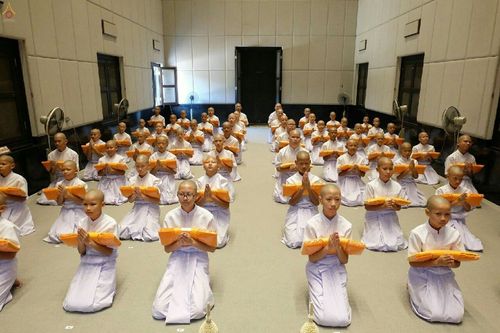 ภาพ No.18898:ประมวลภาพพิธีบรรพชาสามเณรยุวธรรมทายาท รุ่น 24 โครงการ 2