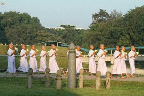 ภาพ No.18913:ประมวลภาพพิธีบรรพชาสามเณรยุวธรรมทายาท รุ่น 24 โครงการ 2